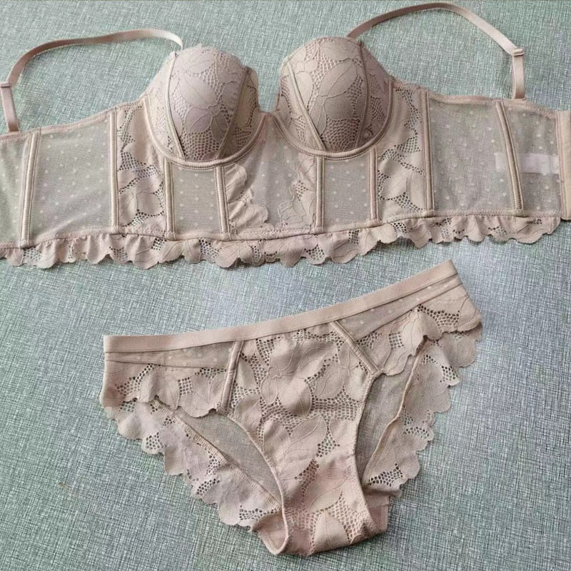 Bustier brassière push-up dentelle et culotte dentelle transparente ensemble lingerie fine L'eau Douce